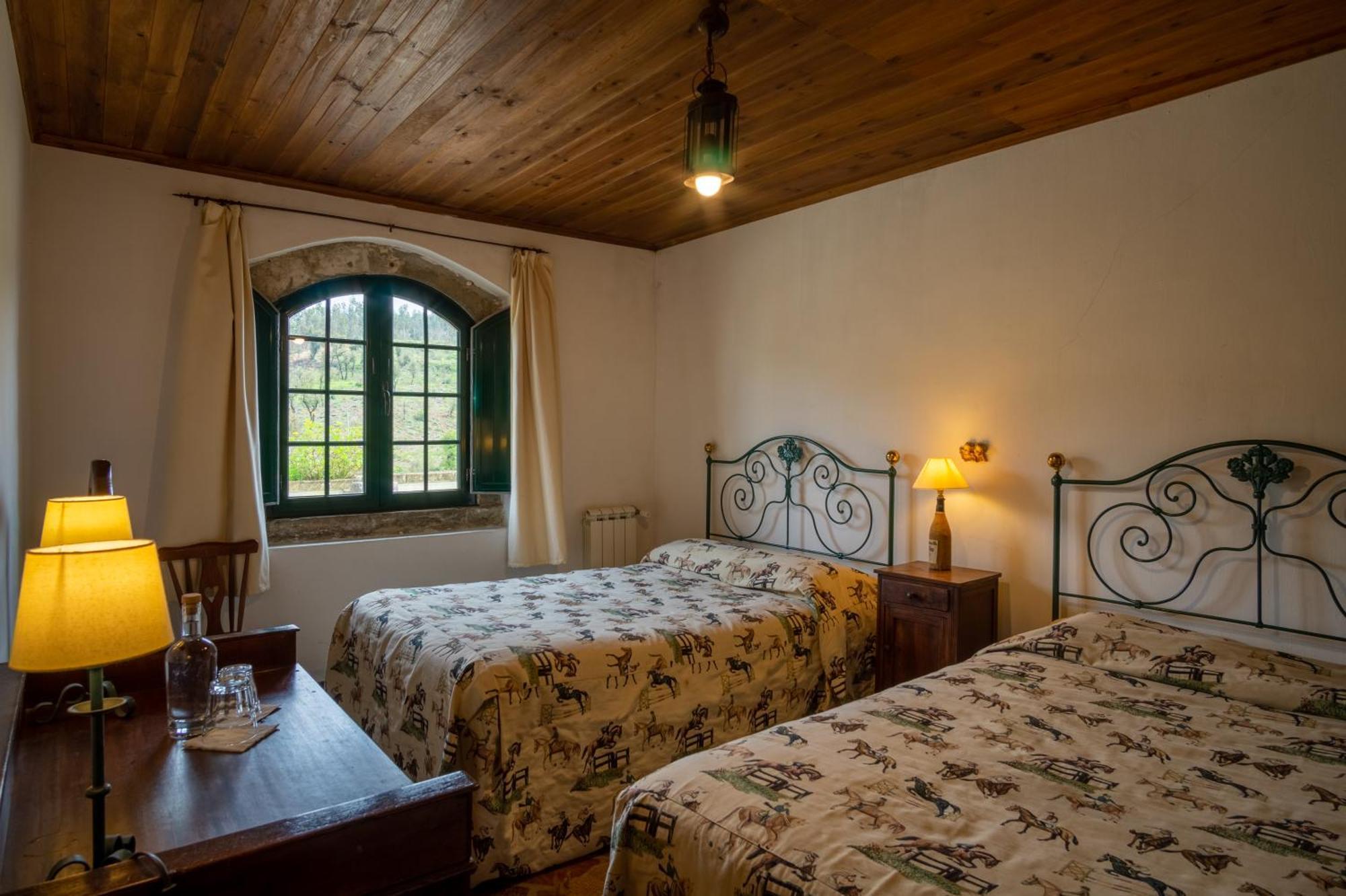 Quinta Do Brejo - Turismo Equestre Farm stay Malveira