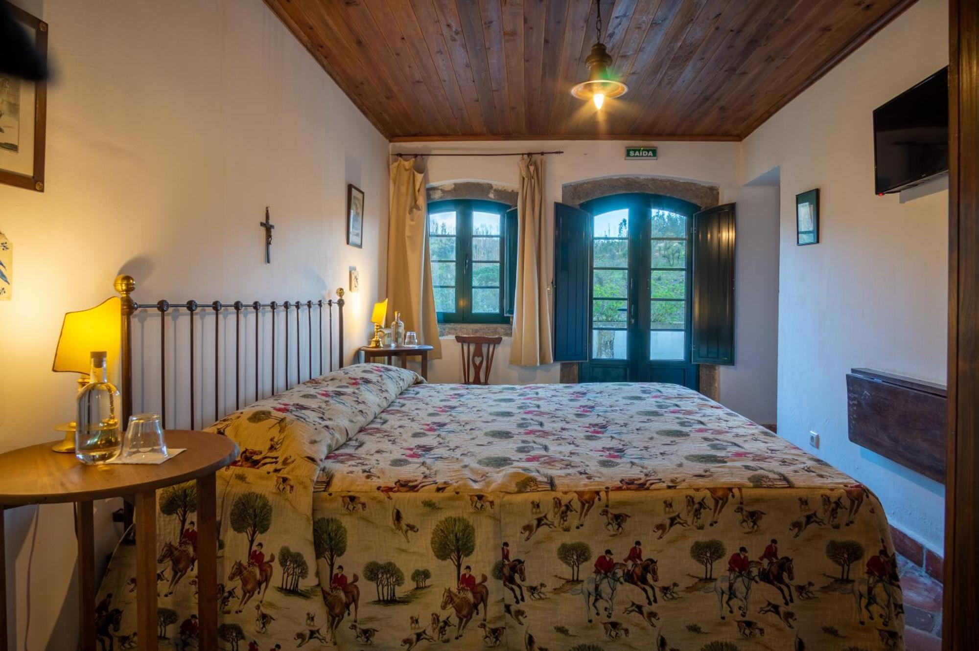 Quinta Do Brejo - Turismo Equestre Farm stay Malveira